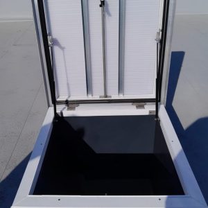 Wyłaz dachowy 90×90 podstawa prosta